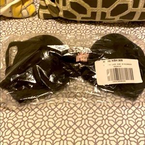 BNWT Victoria Secret push up plunge bra